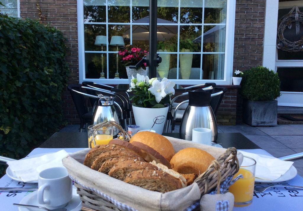 Hotel Pension Oranje Valkenburg aan de Geul Kültér fotó