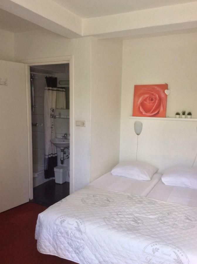 Hotel Pension Oranje Valkenburg aan de Geul Kültér fotó